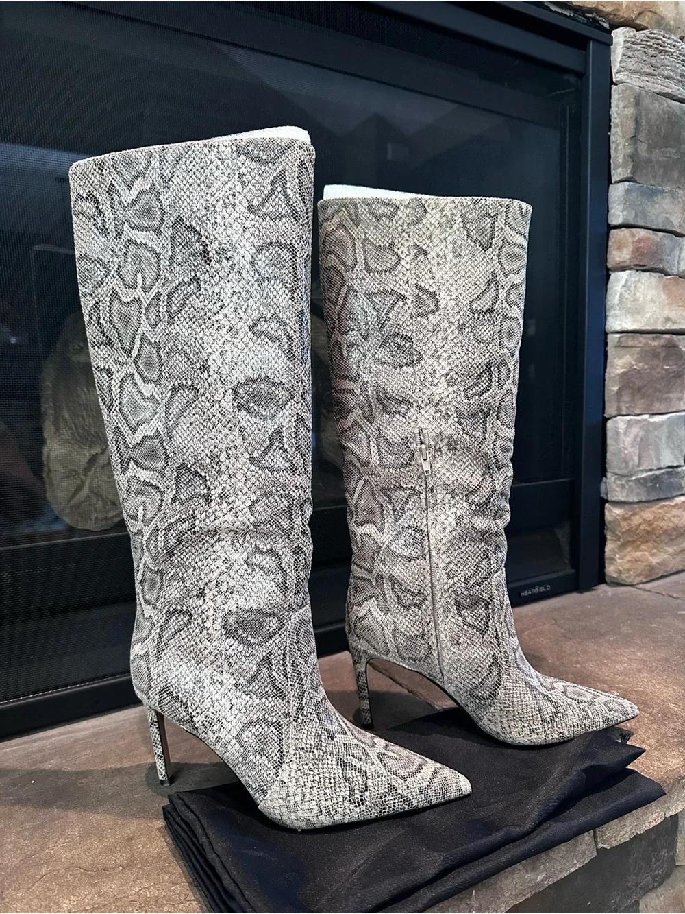 Express Women's Knee-High Snakeskin Pointed-Toe Stiletto Boots - Grey